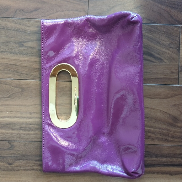 Michael Kors Berkley handle clutch - Picture 3 of 12